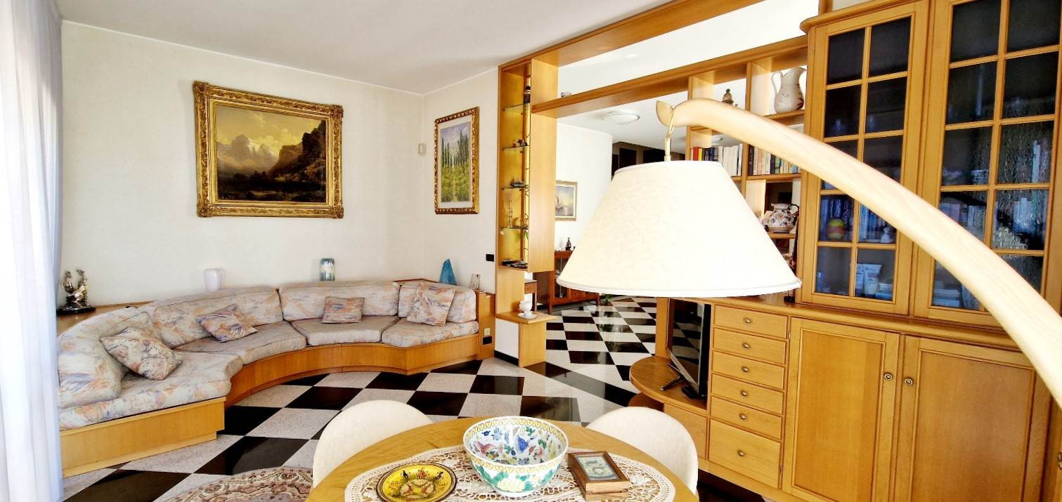gallery gallery-image