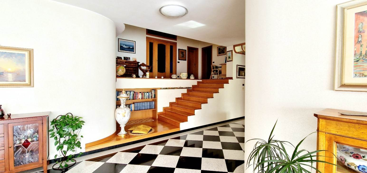 gallery gallery-image