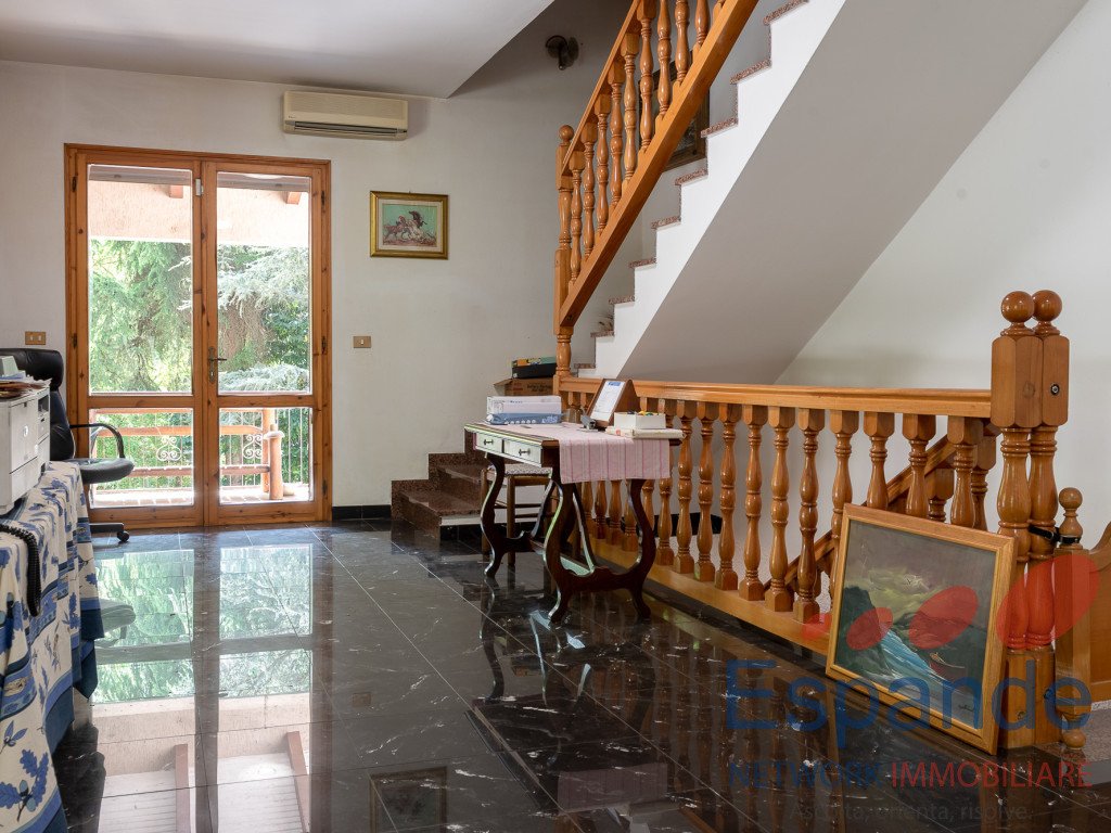 gallery gallery-image