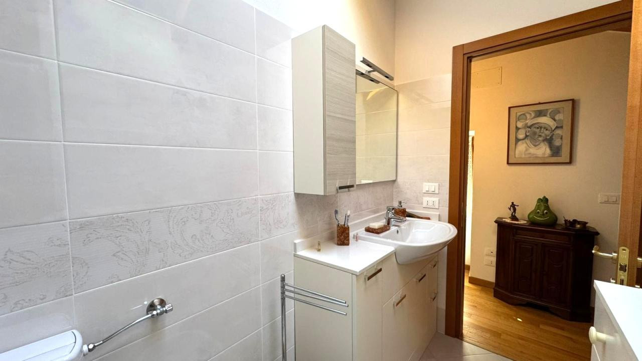 gallery gallery-image