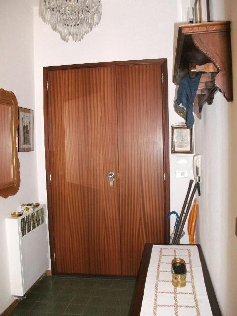 gallery gallery-image